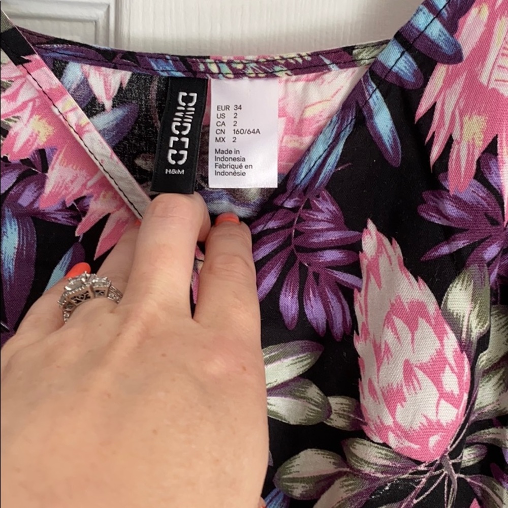 Floral romper - Picture 2 of 5